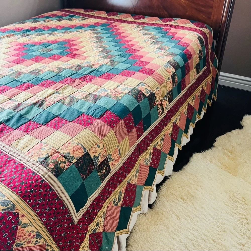 Vintage Patchwork King Size Quilt in Multicolor Design